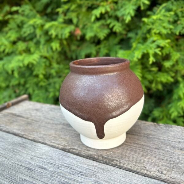 Moon Jar [Rock Glaze Exhibition : Amphibolite – E1]